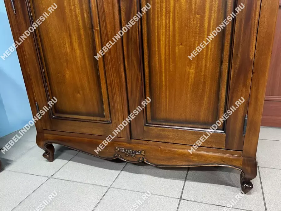 Шкаф Lyon для одежды CT07  
