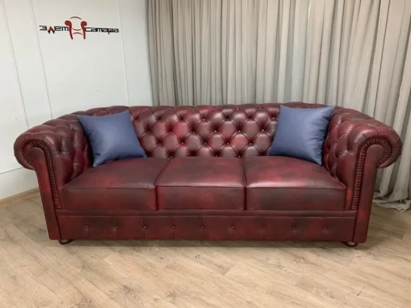 Диван кожаный "Честер" 3-х местный  